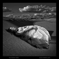photo : [ cocoon ] | photographer : Ilia Izachic-Isaev